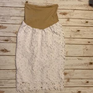 A Pea in the pod maternity skirt